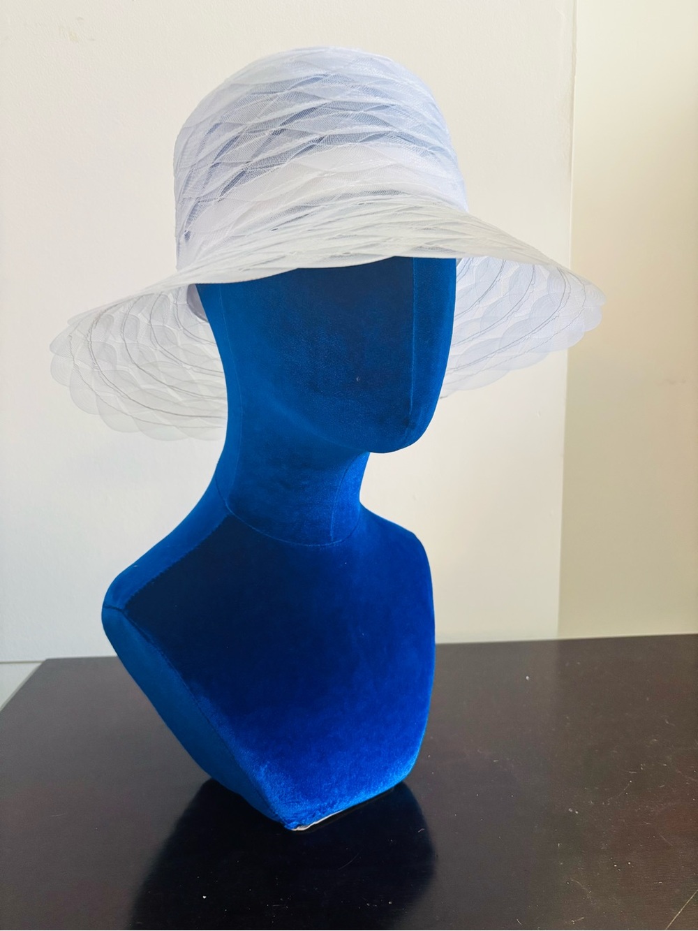 Hat summertime mesh white